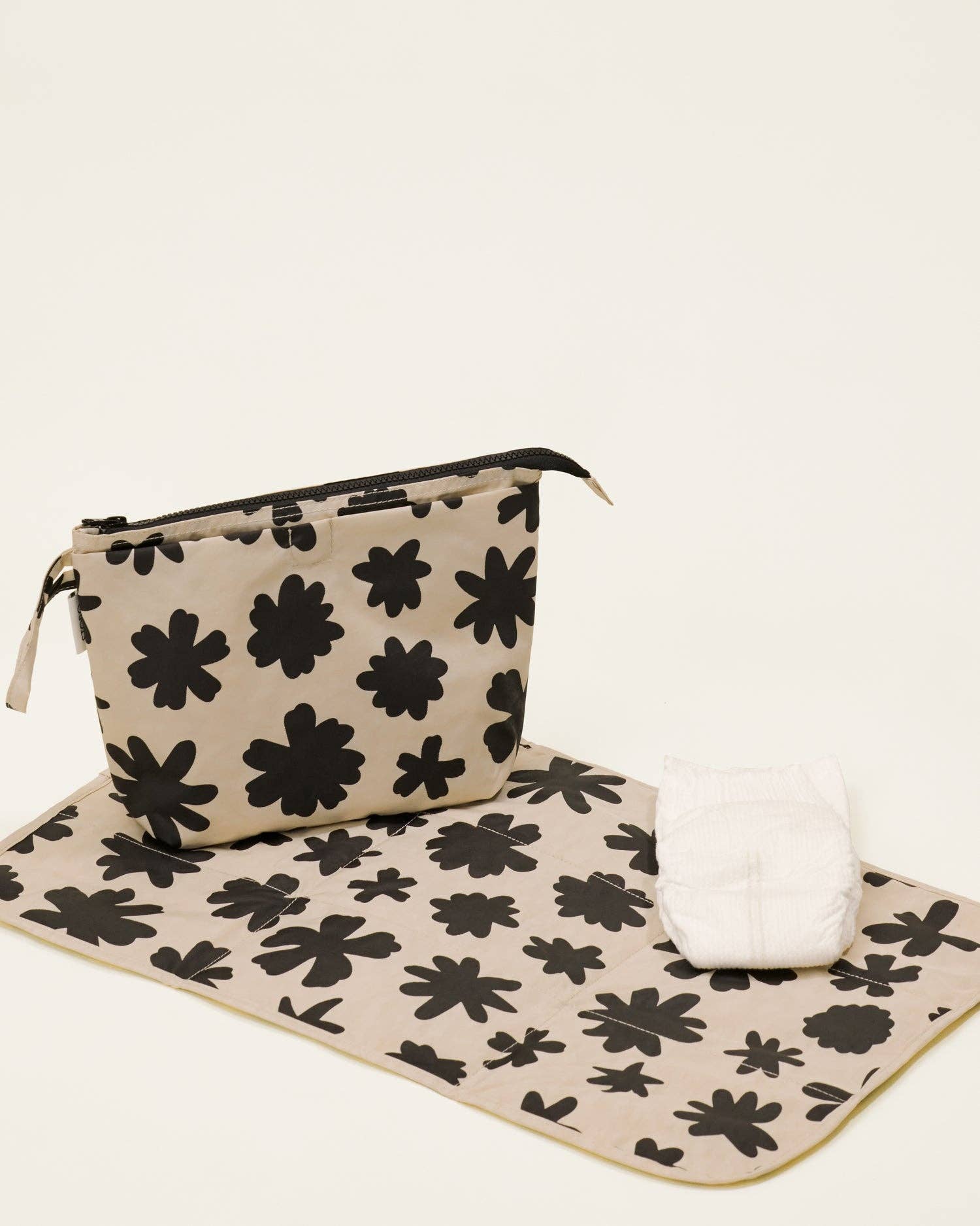 Storq x Kindred Bravely Quick Change Kit Bag