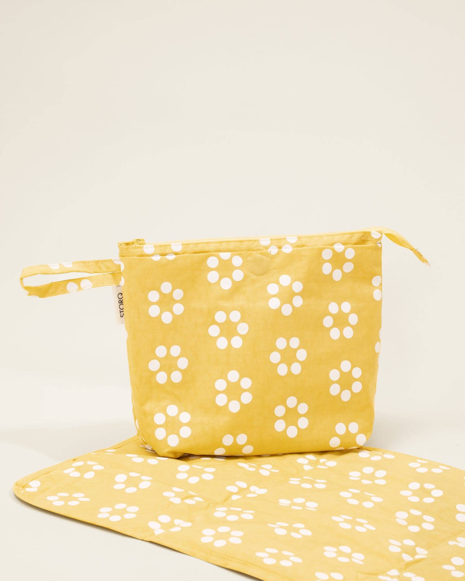 Storq x Kindred Bravely Quick Change Kit Bag