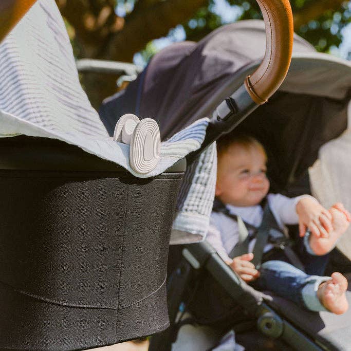 WhimSi Clips Silicone– Metal-Free Clips for Blankets & Toys