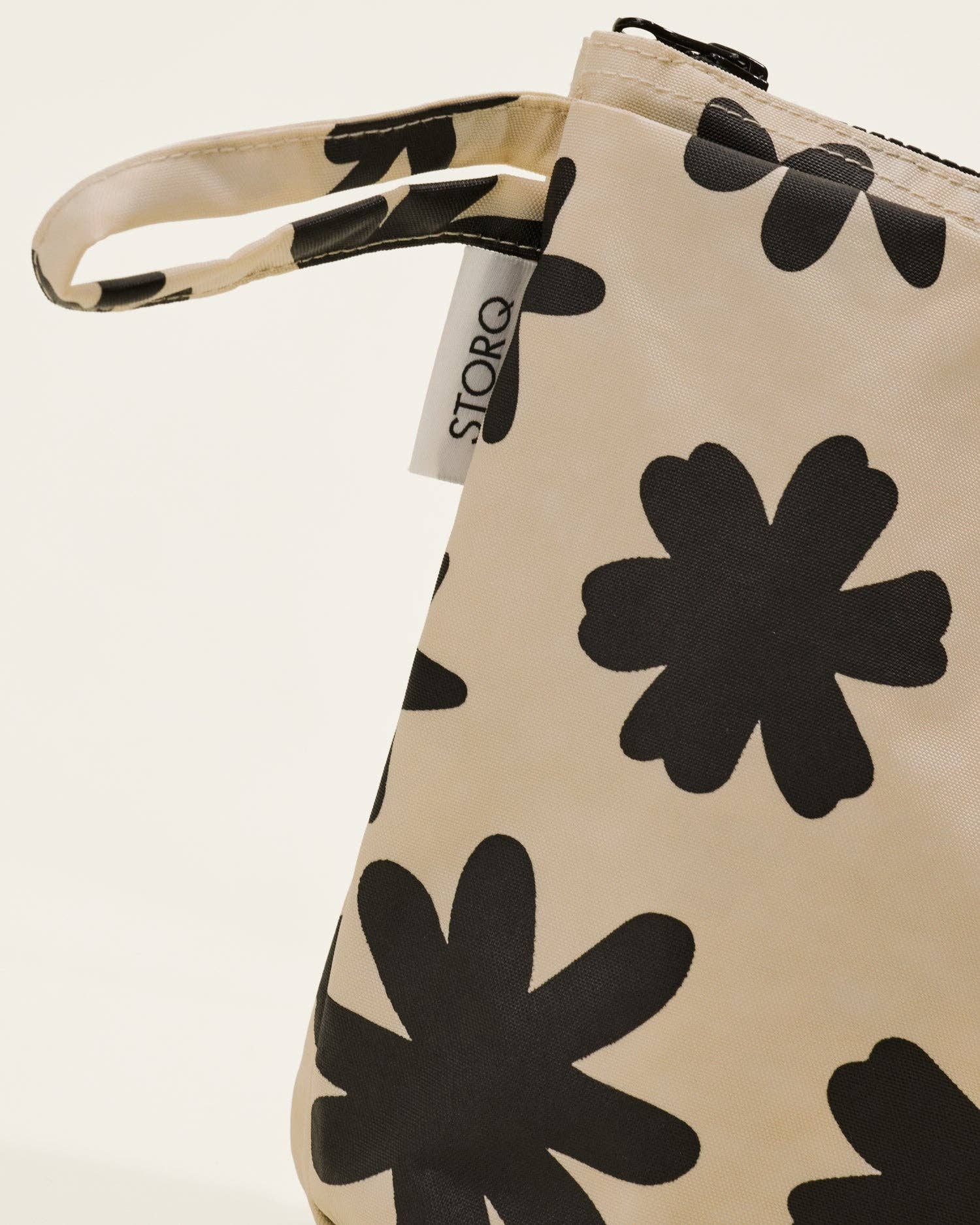 Storq x Kindred Bravely Quick Change Kit Bag